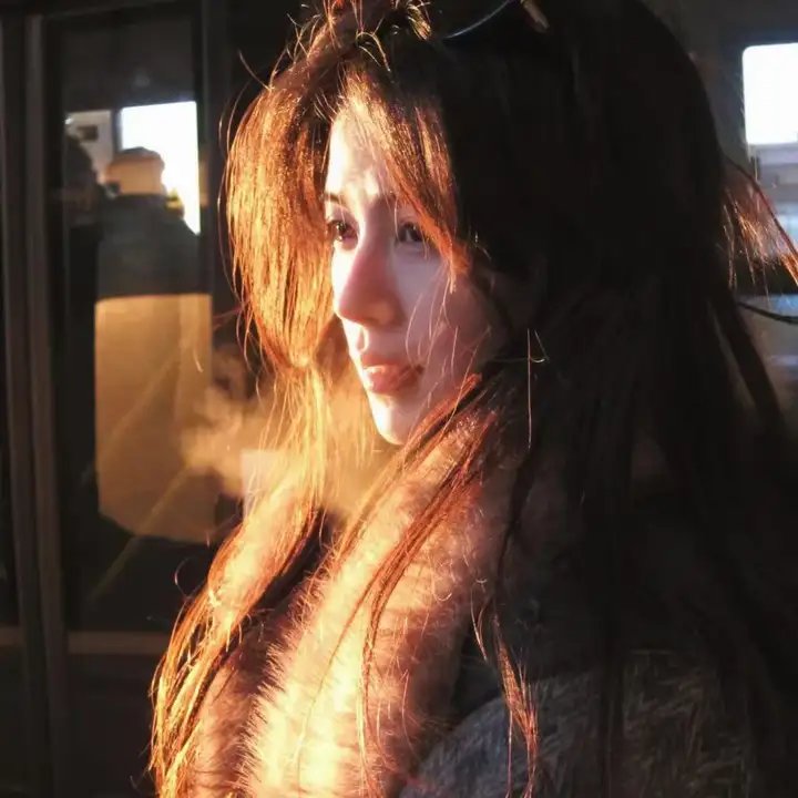 小鱼莉莉